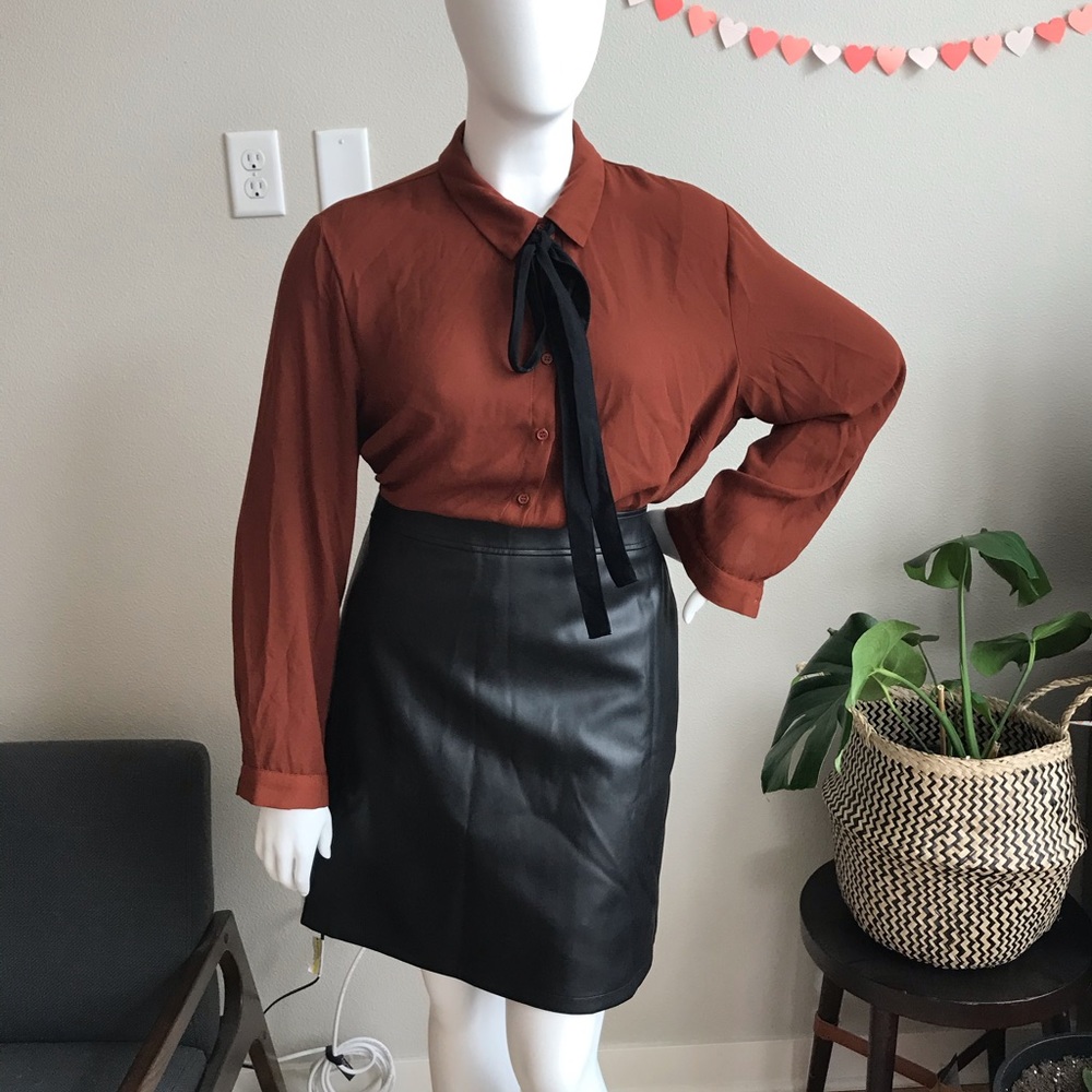 Forever 21 Neck tie blouse